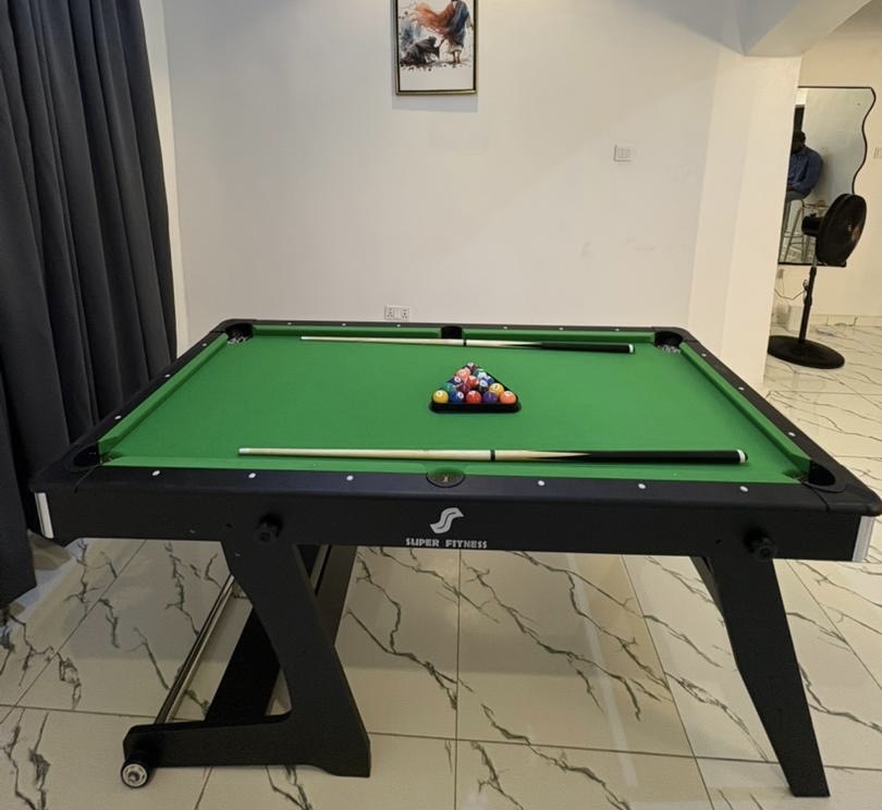 Pool table